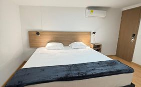 Dadison Plaza Hotel